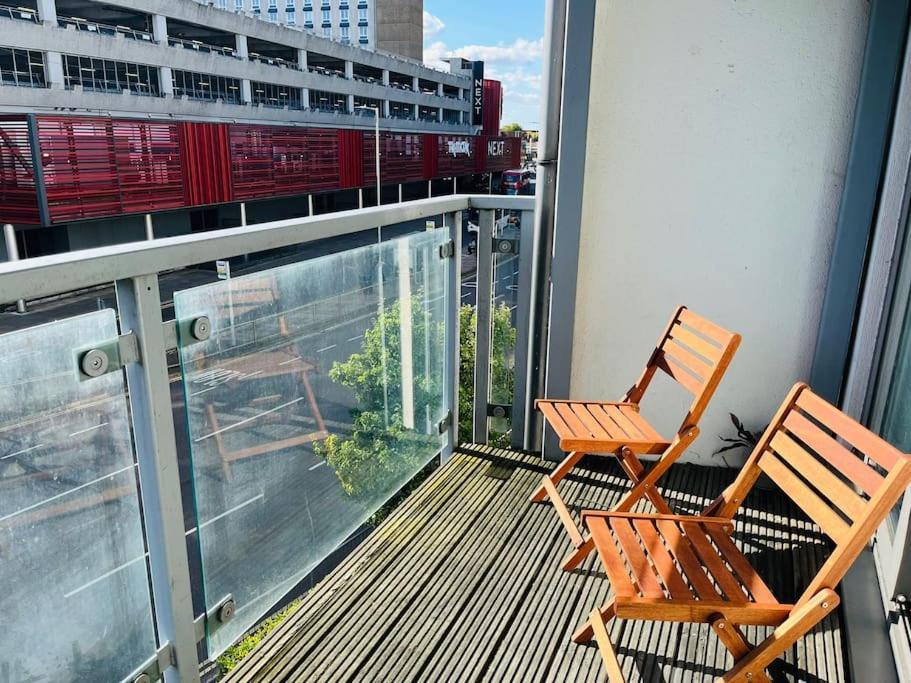 Bright And Calm Apartment - Watford Watford  Luaran gambar